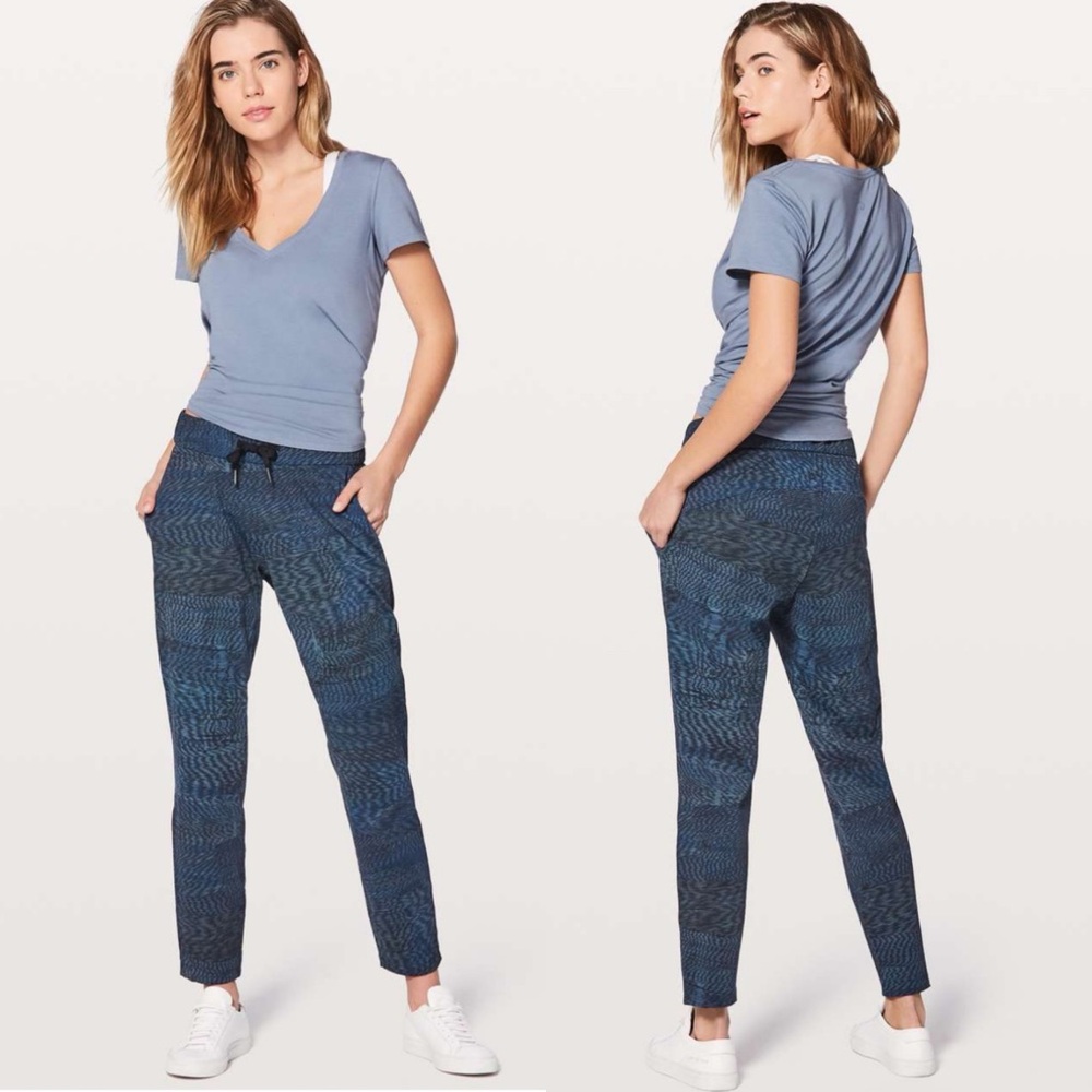 Lululemon On The Fly Pants Womens Size 10 Luxtreme Travel Battleship Blue W5BDOS